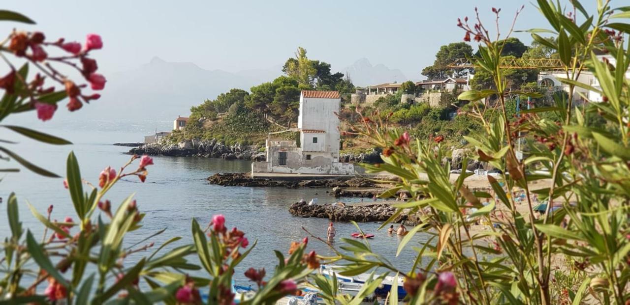 Bed and Breakfast La Caletta Santa Flavia Exterior foto